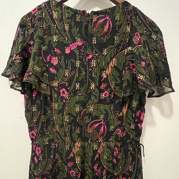 Anthropologie Ett Twa Brenda Jumpsuit Green Gold Floral Flutter Sleeve Size 8 - Picture 5 of 16